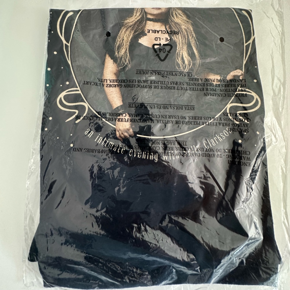 Black Kelly Clarkson “Meaning of Life” Tour Black Graphic T-Shirt